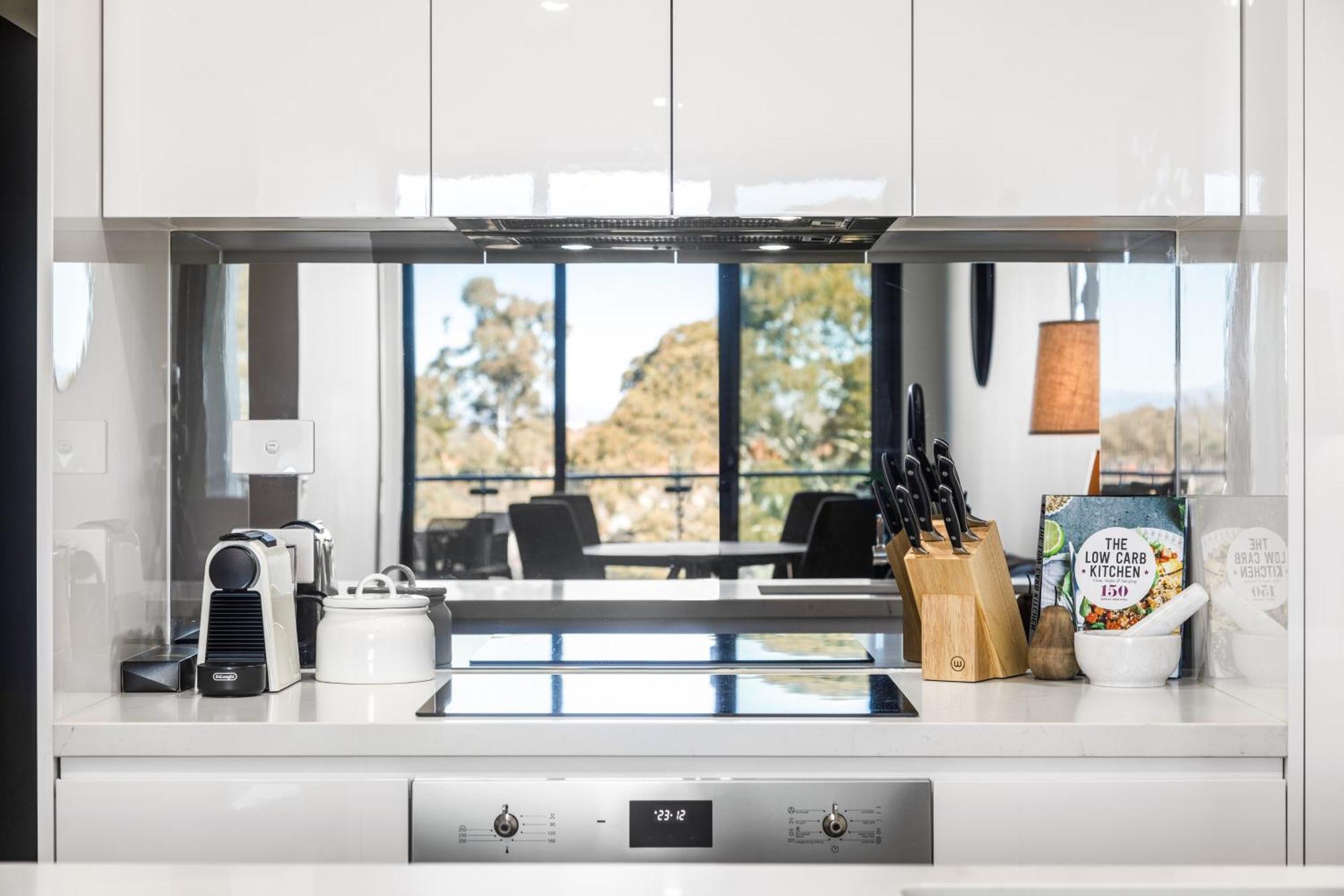 Founders Lane Apartments By Urban Rest Canberra Esterno foto